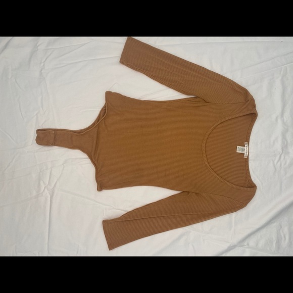 Golden bodysuit - Picture 3 of 4